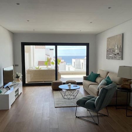 Modern 2 Beds Apartment In Alcaidesa Luaran gambar